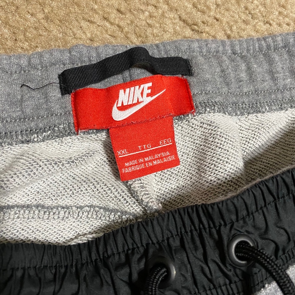 Nike joggers